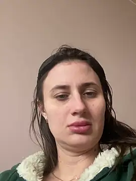 Snapshot of Flossy_Vettie chatting on February 5, 8:21 am Flossy Vettie online show from February 5, 8:21 am