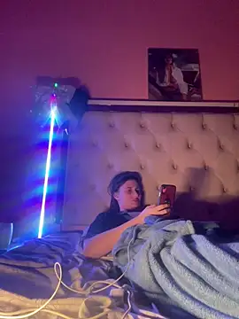 Flossy Vettie online show from November 23, 2:10 am