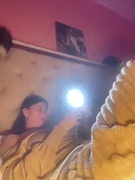 Flossy Vettie online show from January 13, 9:30 pm