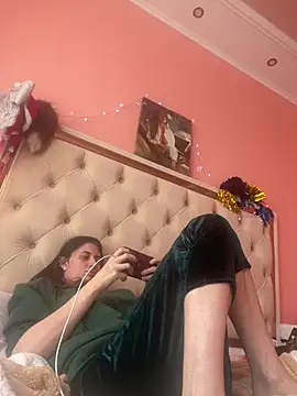 Snapshot of Flossy_Vettie chatting on February 7, 8:22 am Flossy Vettie online show from February 7, 8:22 am