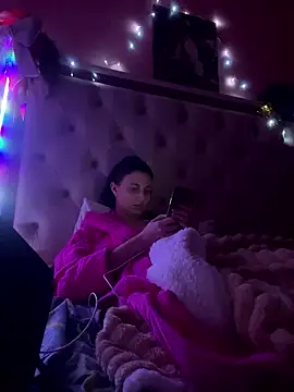 Flossy Vettie online show from January 6, 11:20 pm