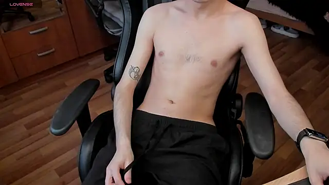 teelimata online show from October 5, 1:57 pm