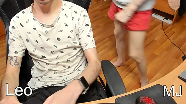 teelimata online show from March 18, 12:39 pm