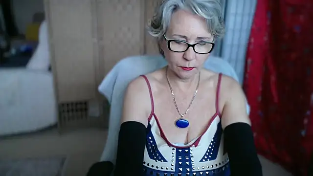 petradaniels online show from May 6, 7:07 pm