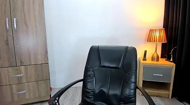 xxHeavenly AngeLxx online show from March 13, 7:42 am