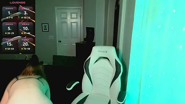 britteebee online show from November 16, 8:41 am