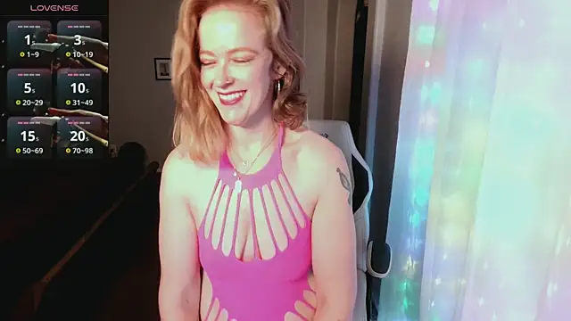 britteebee online show from November 20, 7:53 am