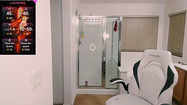 britteebee online show from March 7, 7:26 am