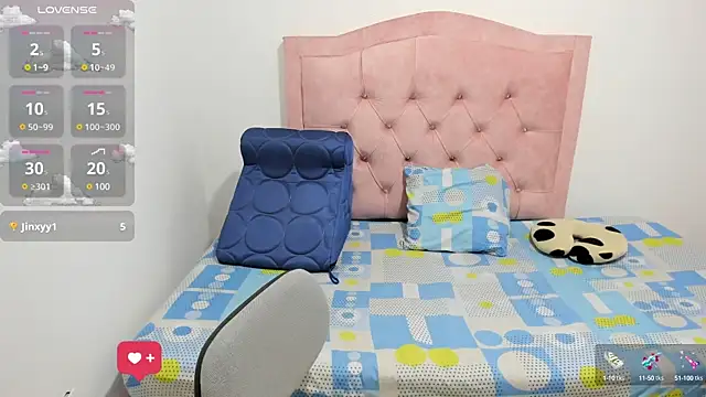 Nazlyy30 online show from March 13, 6:37 am