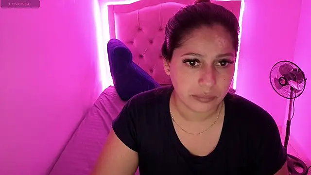 Nazlyy30 online show from October 4, 5:42 am