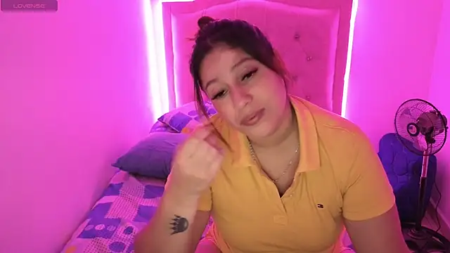 Snapshot of Nazlyy30 chatting on November 9, 11:20 pm Nazlyy30 online show from November 9, 11:20 pm