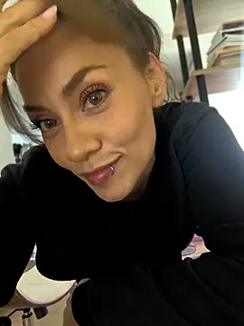 SamyJones9 online show from April 5, 10:49 pm