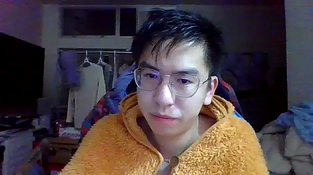 Snapshot of charlie_xdd chatting on February 11, 12:25 pm charlie xdd online show from February 11, 12:25 pm