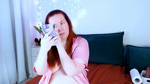 GoddessLara online show from December 20, 11:07 pm