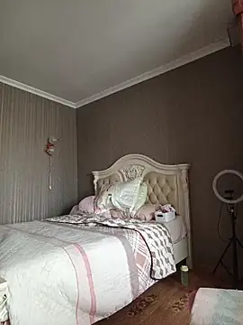 GoddessLara online show from May 8, 11:08 pm