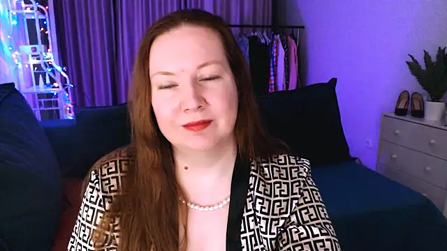 GoddessLara online show from February 21, 2:06 am