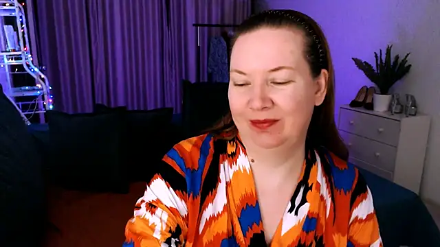 GoddessLara online show from January 7, 11:35 pm