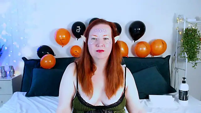 GoddessLara online show from October 29, 11:14 pm