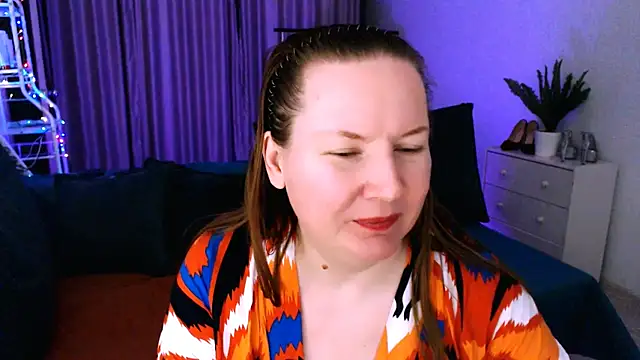 GoddessLara online show from January 8, 2:35 am