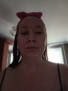 GoddessLara online show from April 13, 1:53 am