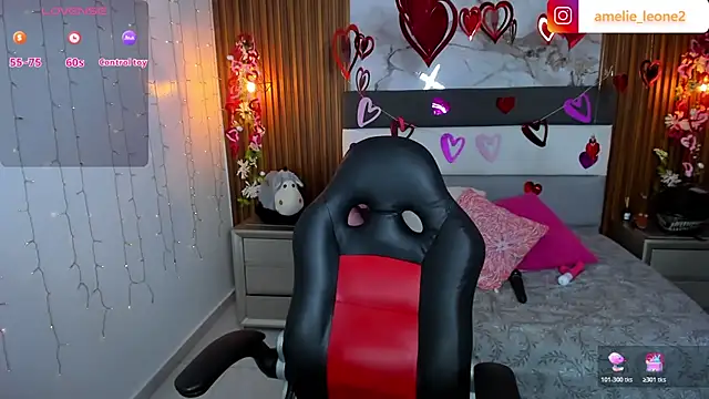 Snapshot of AMELIELEONE chatting on February 14, 12:27 pm AMELIELEONE online show from February 14, 12:27 pm