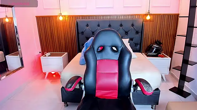 Snapshot of AMELIELEONE chatting on February 10, 12:26 pm AMELIELEONE online show from February 10, 12:26 pm