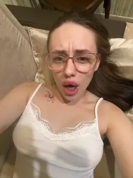 Snapshot of Lisaaan chatting on October 8, 11:16 pm Lisaaan online show from October 8, 11:16 pm