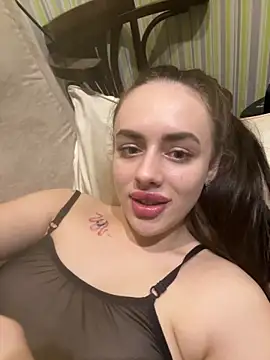 Snapshot of Lisaaan chatting on October 30, 2:36 pm Lisaaan online show from October 30, 2:36 pm