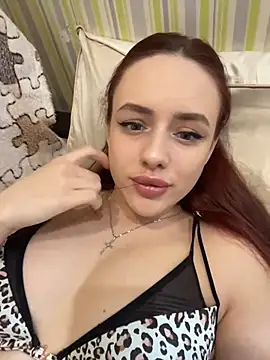 Lisaaan online show from March 11, 9:03 am