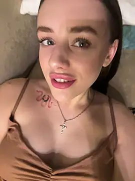 Snapshot of Lisaaan chatting on January 13, 12:56 pm Lisaaan online show from January 13, 12:56 pm