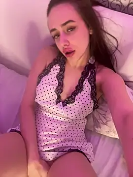 Snapshot of Lisaaan chatting on October 4, 2:18 pm Lisaaan online show from October 4, 2:18 pm