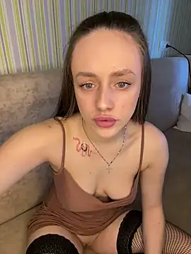 Snapshot of Lisaaan chatting on March 16, 9:49 am Lisaaan online show from March 16, 9:49 am