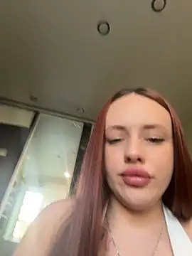 Lisaaan online show from July 22, 3:36 pm