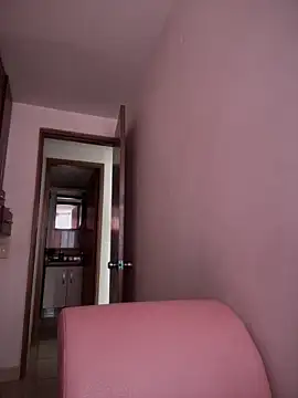 Snapshot of DulceLenns chatting on October 30, 6:05 pm DulceLenns online show from October 30, 6:05 pm