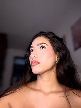 DulceLenns online show from April 9, 10:49 pm