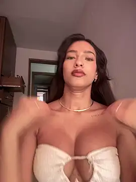 Snapshot of DulceLenns chatting on November 12, 6:23 pm DulceLenns online show from November 12, 6:23 pm