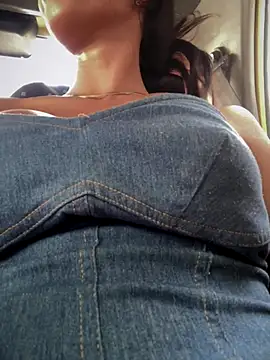 Snapshot of DulceLenns chatting on November 1, 6:35 pm DulceLenns online show from November 1, 6:35 pm