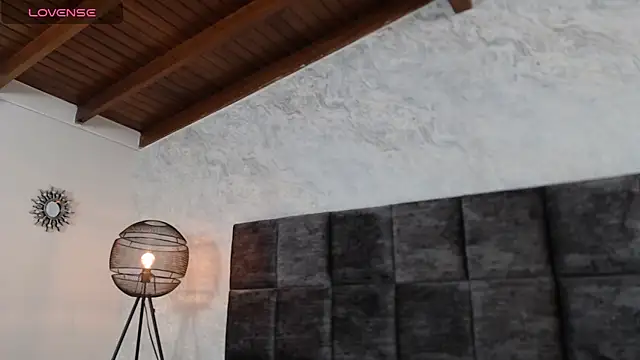 Snapshot of SusanRodriguez_ chatting on October 8, 9:15 pm SusanRodriguez online show from October 8, 9:15 pm