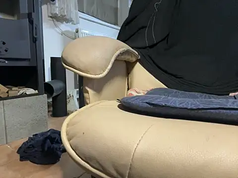 translove online show from November 10, 7:30 pm