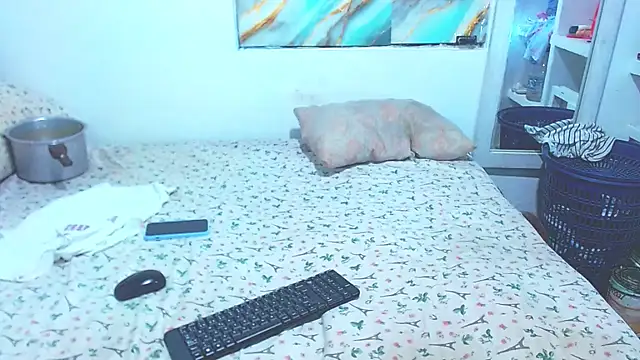 Snapshot of cositarrica_xxx chatting on June 4, 2:11 pm cositarrica xxx online show from June 4, 2:11 pm