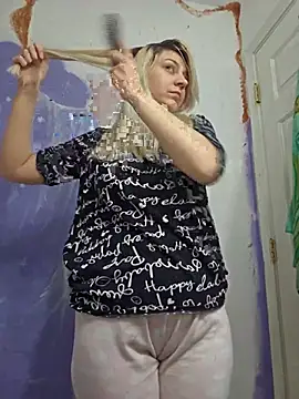 Snapshot of ScarletCallings420 chatting on February 28, 3:04 pm ScarletCallings420 online show from February 28, 3:04 pm