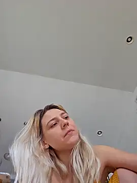 Snapshot of ScarletCallings420 chatting on February 28, 10:50 pm ScarletCallings420 online show from February 28, 10:50 pm