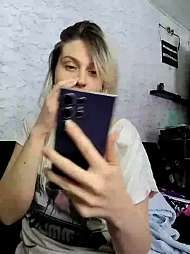 ScarletCallings420 online show from April 11, 1:46 am