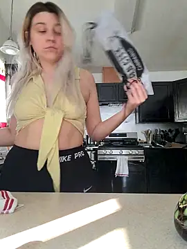 ScarletCallings420 online show from April 1, 12:46 am