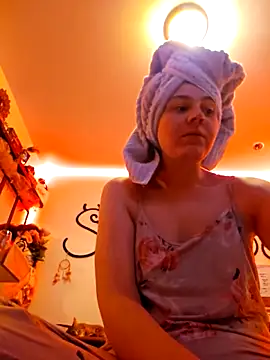 Snapshot of ScarletCallings420 chatting on November 24, 9:26 pm ScarletCallings420 online show from November 24, 9:26 pm