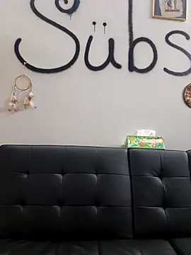 Snapshot of ScarletCallings420 chatting on October 24, 1:43 pm ScarletCallings420 online show from October 24, 1:43 pm