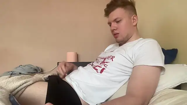 sexybooii6968 online show from May 6, 7:56 am