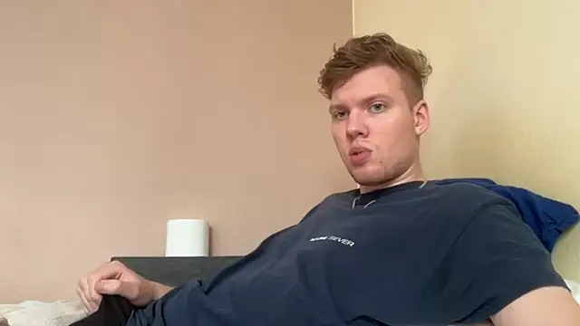 Snapshot of sexybooii6968 chatting on October 28, 12:59 pm sexybooii6968 online show from October 28, 12:59 pm