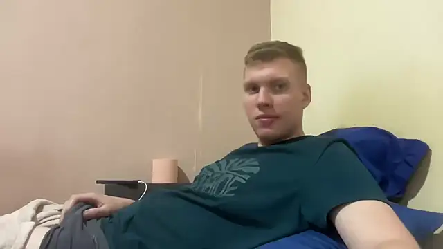 Snapshot of sexybooii6968 chatting on July 29, 5:34 pm sexybooii6968 online show from July 29, 5:34 pm