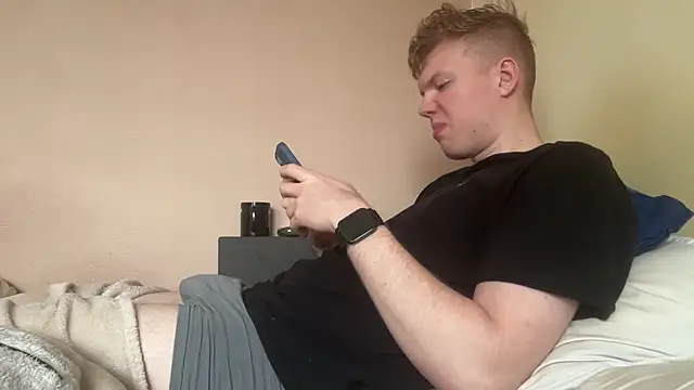 sexybooii6968 online show from May 7, 8:39 am